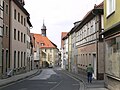 Riemenschneiderstraße, Blick zum Juliusspital (mit Dachreiter), rechts Bäckerei und Geburtshaus von Erzbischof Abert