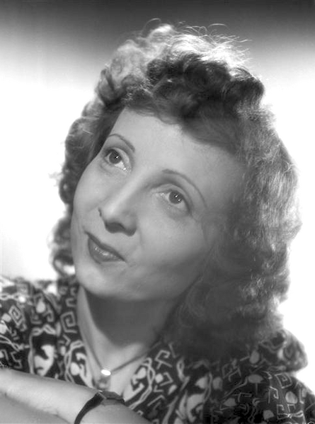 File:MadeleineBarbulee-1945-Harcourt.png