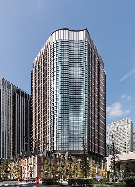 File:Marunouchi Park Building 2016.jpg