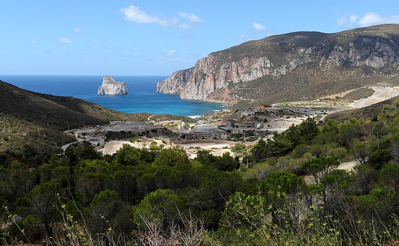 File:Masua e Pan di Zucchero.jpg