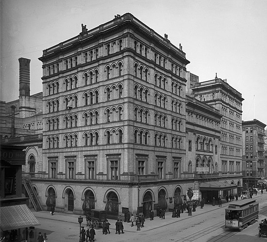 Metropolitan Opera House in 1905