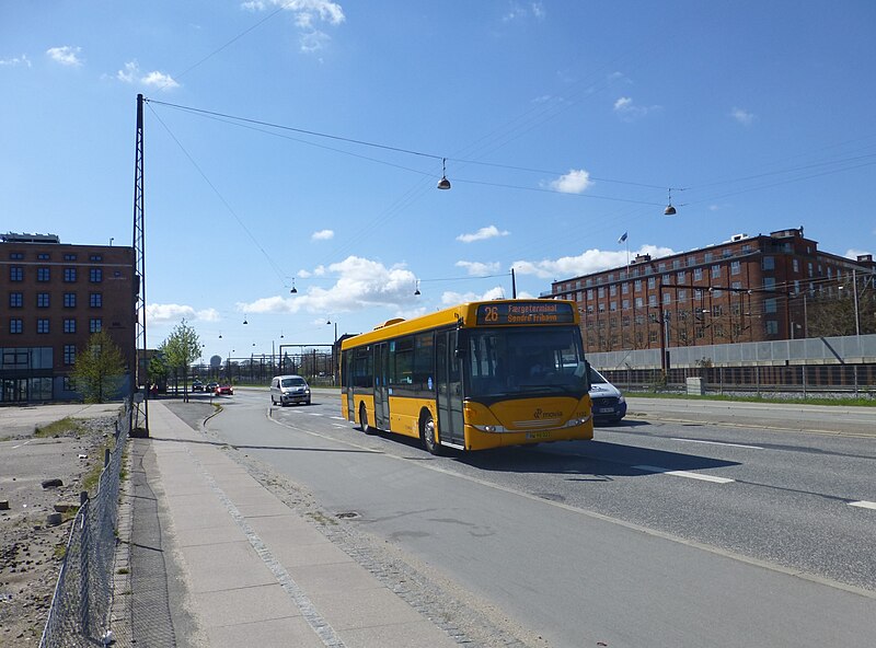 File:Movia bus line 26 on Kalkbrænderihavnsgade.JPG