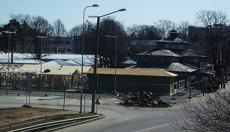 File:Nõmme turg.JPG