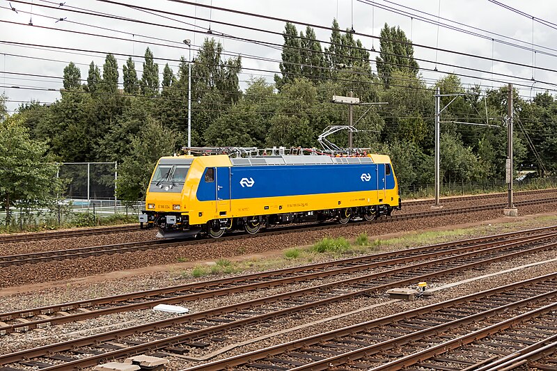 File:NS Traxx 186 034 bij Amersfoort Aansluiting, 29 augustus 2016.jpg