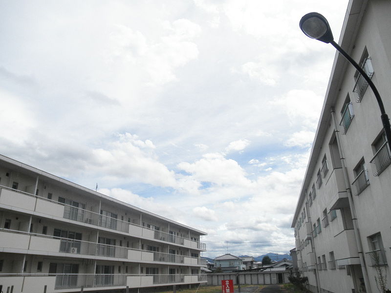 File:NTT Kitaumemoto Company housing No,2.JPG