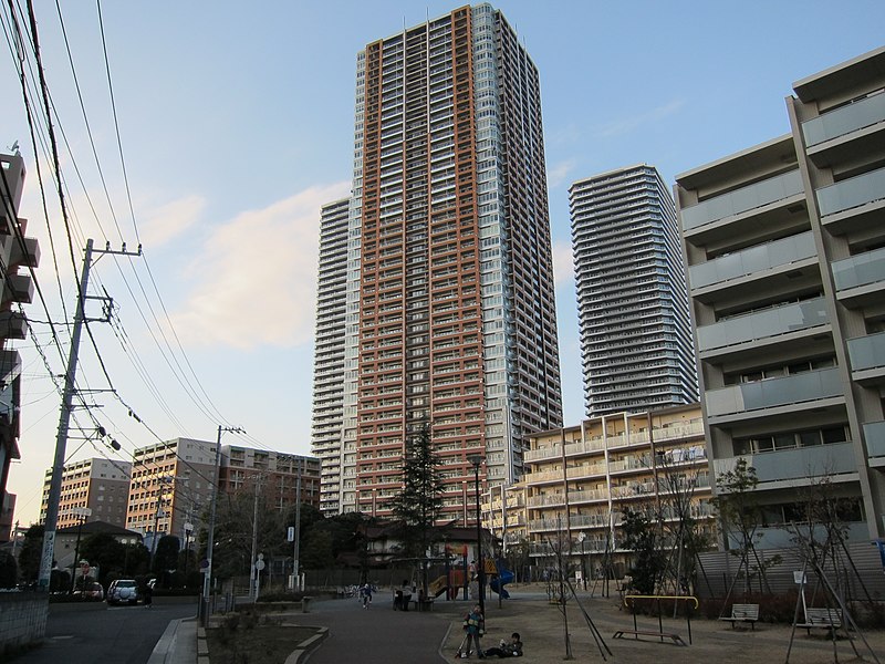 File:Nakamaruko tower blocks , Musashi-Kosugi , Kawasaki - panoramio.jpg