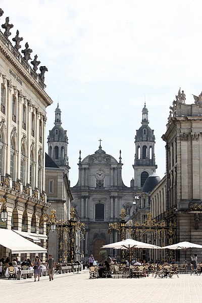 File:Nancy, view from place Stanislas to the cathedral.jpg