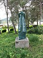 פסלים בגן שמסביב לאתר האנדרטה לחללי מלחמות ישראל בגבעת נשר. פסלת פרקש עליזה. פסל משנת 1998