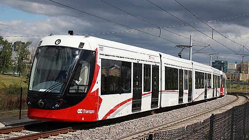 OC Transpo O Train LRV 1107