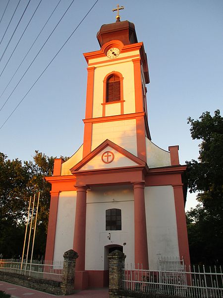 File:Orthodox church in Srpska Crnja.jpg