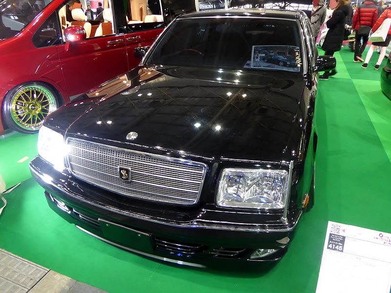 File:Osaka Auto Messe 2016 (243) - Toyota Century (GZG50) tuned by Motor Ring Kumamoto.jpg