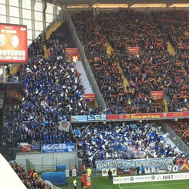 Fichier:Parcage Strasbourgeois RCL-RCSA (Racing club de Lens-Racing club de Strasbourg) mai 2017 Ligue 2.jpg - Wikipédia