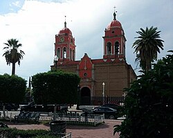 Parroquia Santo Cristo de Burgos en Jiménez, Chihuahua.jpg