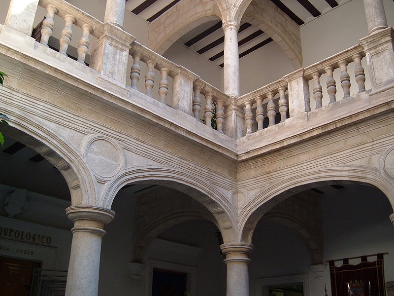 Patio del ayuntamiento.JPG