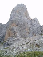 Naranjo de Bulnes, 2519 m