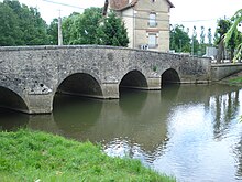 Brücke über den Serein in Annay-sur-Serein