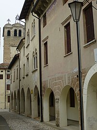 I portici del centro storico