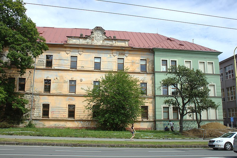 File:Prešov, kasárny.jpg