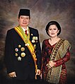 Foto resmi Presiden Susilo Bambang Yudhoyono bersama istri, 2004.