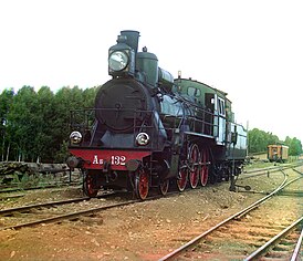 Locomotiva a vapore alla stazione vicino a Perm.  1910