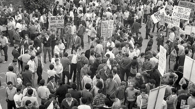 File:Protesti študentov ob dogodkih na Češkoslovaškem, Ljubljana, 1968.jpg