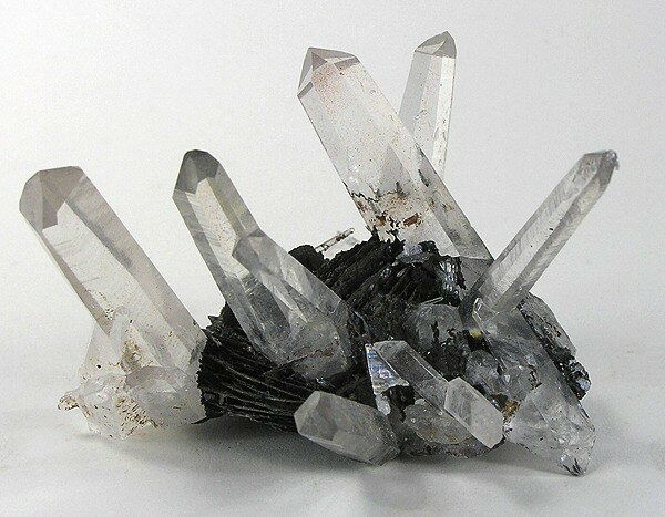 Prismatic quartz with black hematite