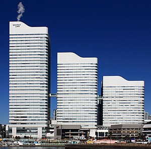 Queens Square Yokohama 2012.JPG