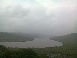 رودخانه Savitri در Konkan.jpg