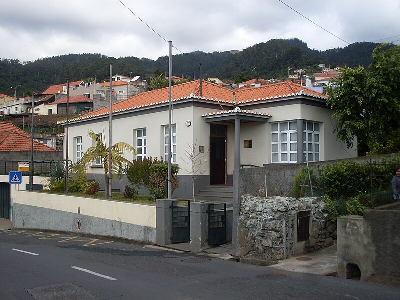 File:São Roque, Funchal - 26 Jan 2012 - SDC15322.JPG