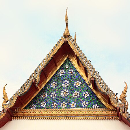 ไฟล์:Samut Songkhram Wat Amphawan.jpg
