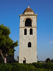 Le campanile.