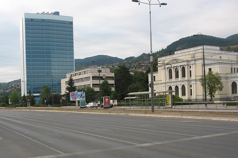 File:Sarajevo parlament 2007.jpg