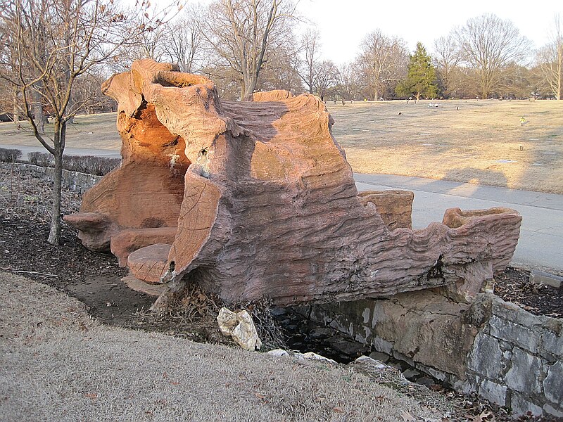 File:Sculptures of Dionicio Rodriguez at Memorial Park Cem Memphis TN 06.jpg