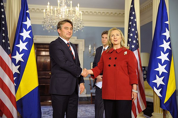 Komšić meeting with U.S. Secretary of State Hillary Clinton in Washington, 13 December 2011