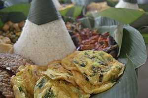 Tumpeng: Cara nggawe, Filosofi, Sajarah