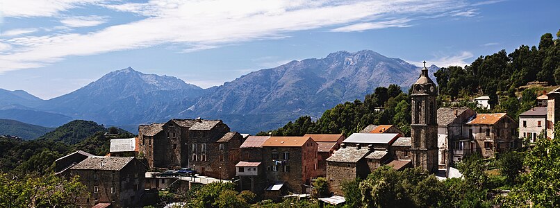 Monte d'Oro (Monte d'Oru) and Monte Cardo (in panorama from Bustanico)