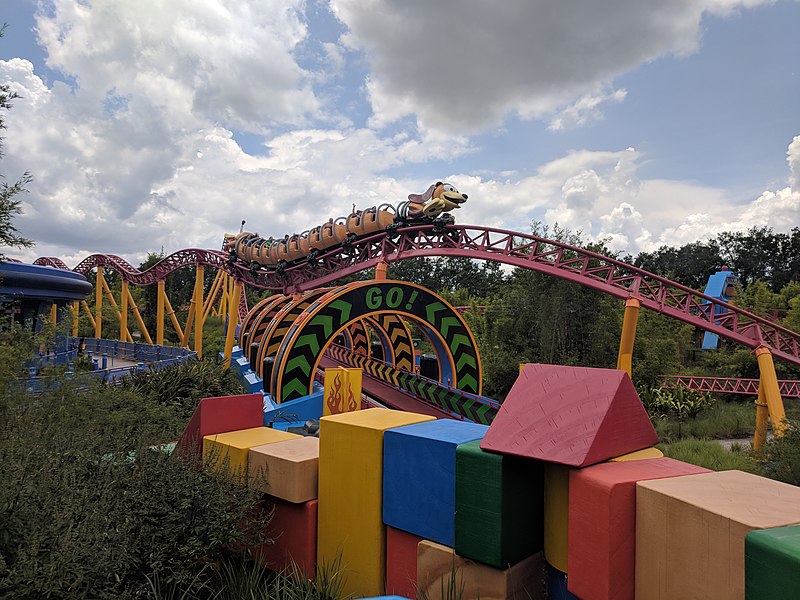 File:Slinky Dog Dash (42415724184).jpg