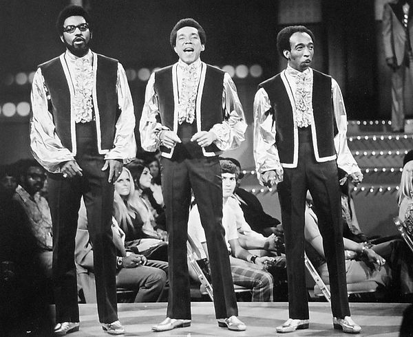 The Miracles performing on The Smokey Robinson Show, a 1970 ABC Television special. (L-to-R) Bobby Rogers, Smokey Robinson, Ronnie White.(Pete Moore w