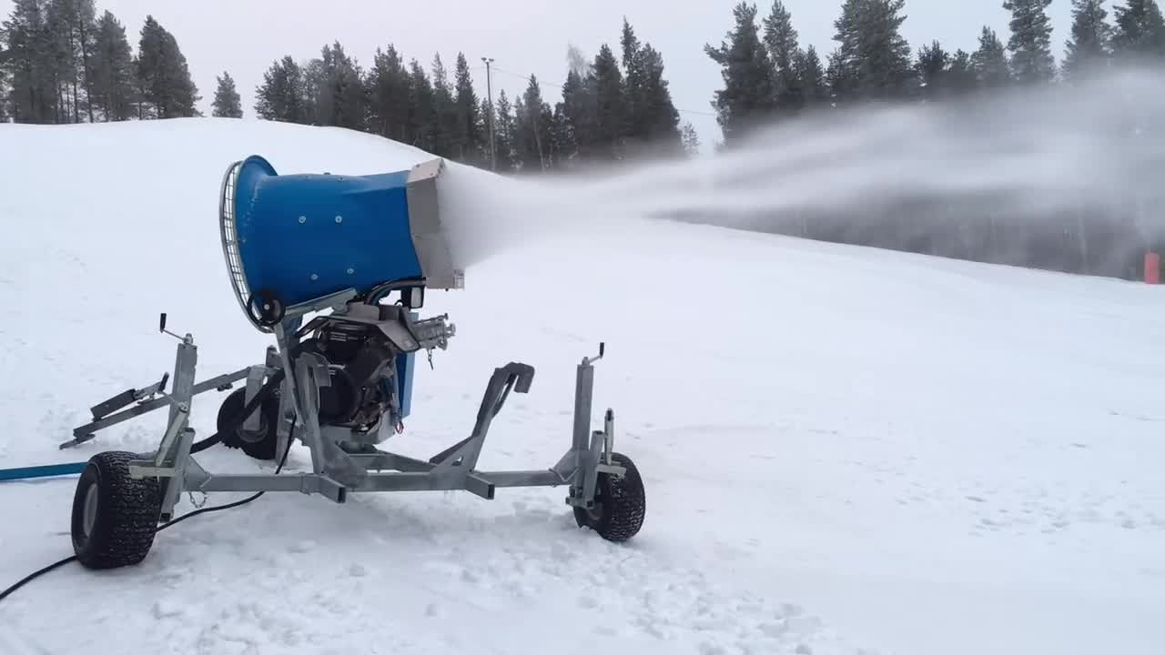 https://upload.wikimedia.org/wikipedia/commons/thumb/f/f5/Snow_cannon_pagla_boden.webm/1280px--Snow_cannon_pagla_boden.webm.jpg