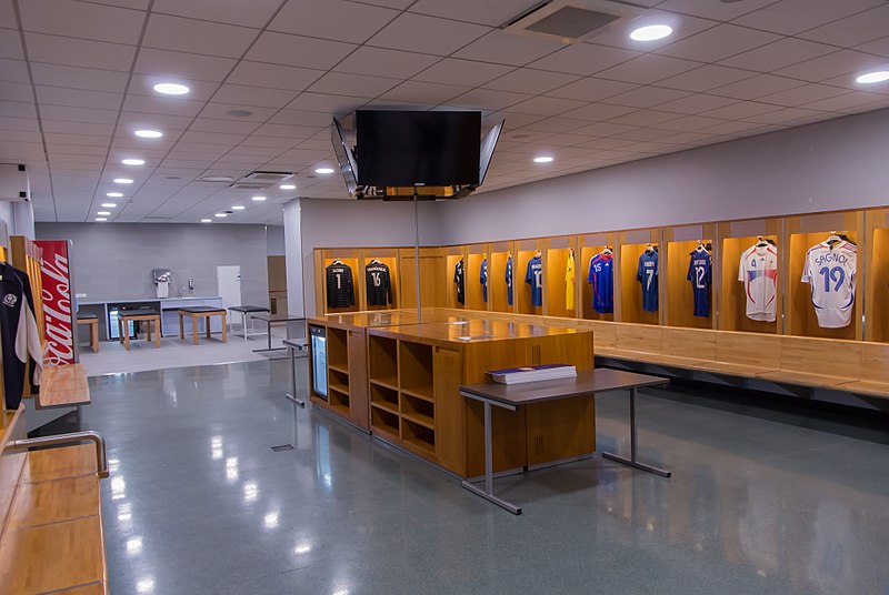 File:Stade De France Vestiaires Visiteurs.jpg