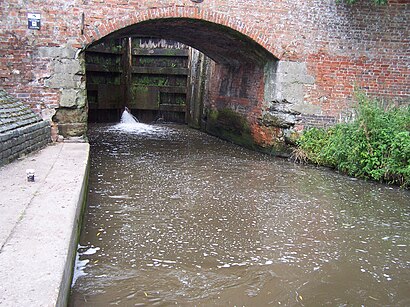 How to get to Twyford and Stenson with public transport- About the place