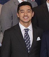 Steven Kwan - Wikipedia