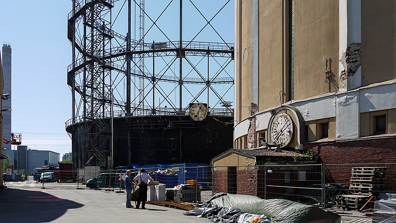 File:Suvilahti gasometers, Helsinki (May 2013).jpg