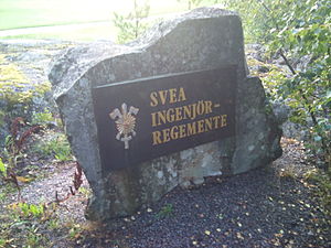 Minnessten över Svea ingenjörsregemente tid i Almnäs 1970-1997.