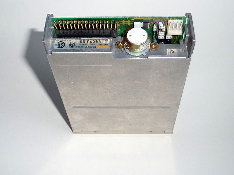 File:TEAC FD235HF 3291-U floppy disk drive (2).jpg