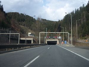 Tanzenberg tunnel