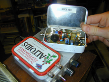 An Altoids tin used to house an amateur QRP rig Trevqrp.png