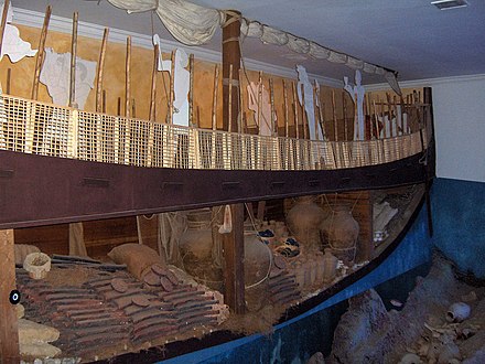 Reconstruction of Uluburun wreck