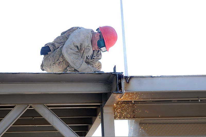 File:U.S. Army Spc. Carl Conklin, a combat engineer and technical engineer with the 760th Engineer Company, 489th Engineer Battalion, attached to the U.S. Central Command Materiel Recovery Element of the 82nd 131111-A-MU632-770.jpg