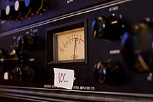 One of 1176 predecessors, UA 175 Limiting Amplifier UA LA175 (Universal Audio Limiting Amplifier 175) angled - 1093 Studios, Athens, Georgia (2010-06-21 03.13.57 by John Tuggle).jpg